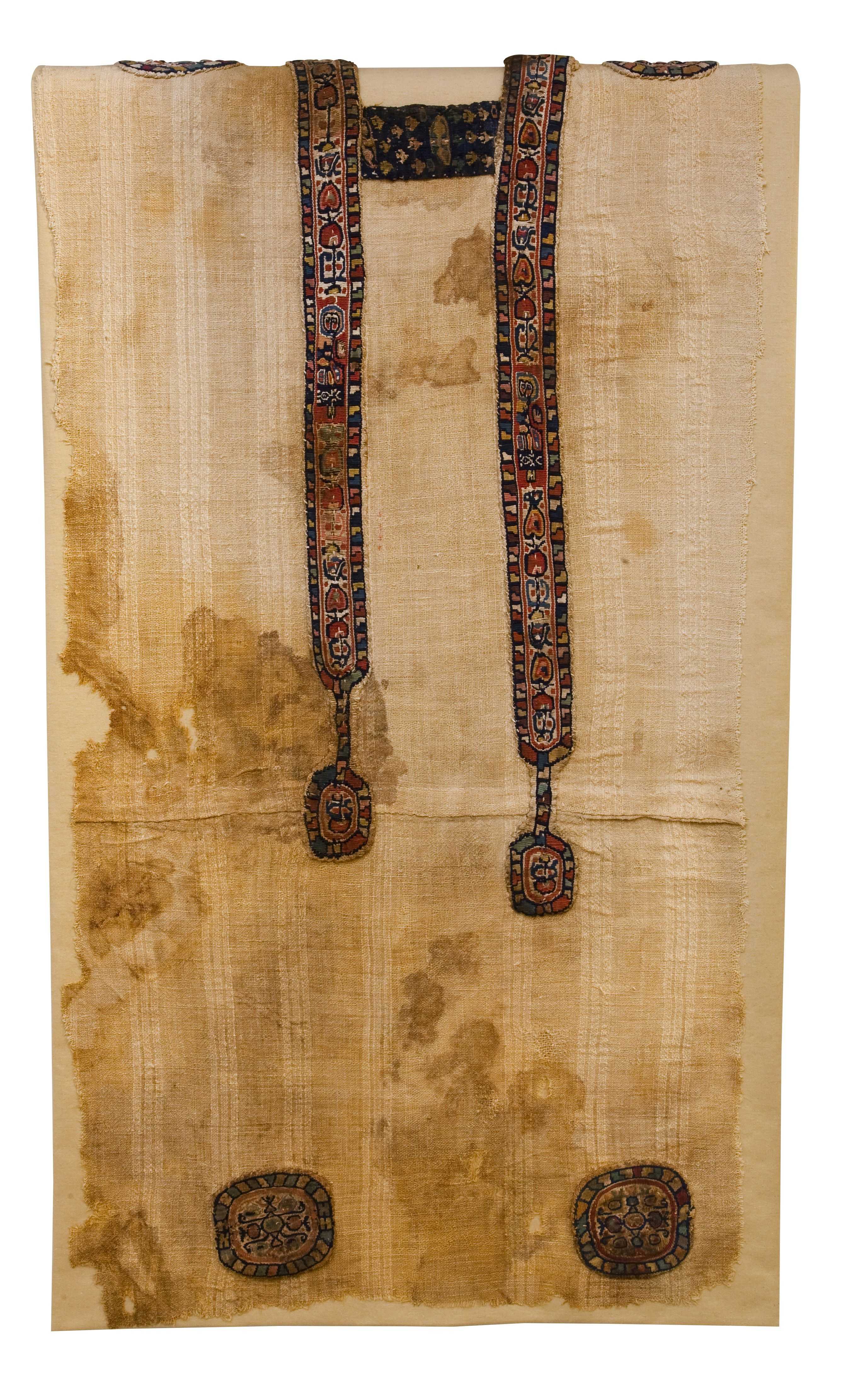 Tunika eines Kindes, 8.–10. Jh. n. Chr., Ägypten Wolle 93,0 × 50,0 cm, © Gustav-Lübcke-Museum Hamm/Thorsten Hübner